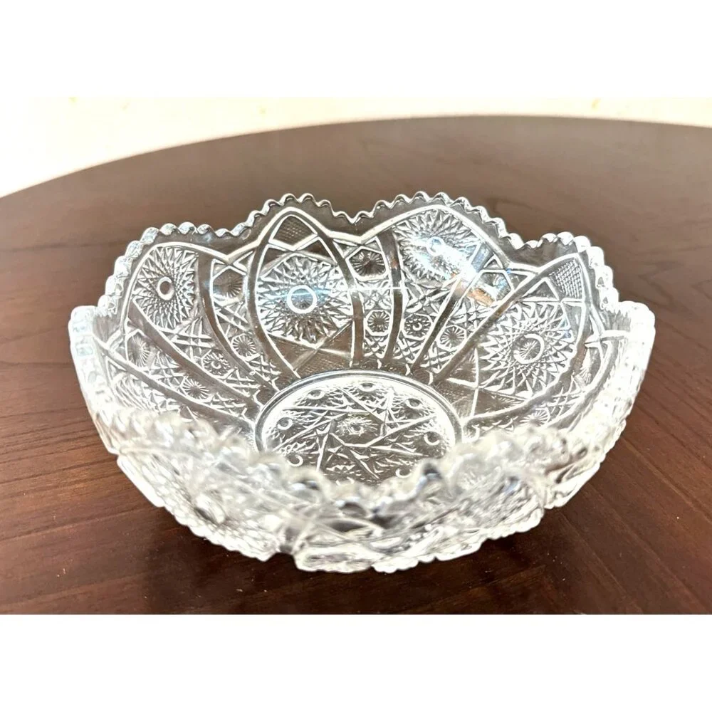 Vintage Imperial Glass Daisy & Button Round Bowl Sawtooth Edge Serving Piece